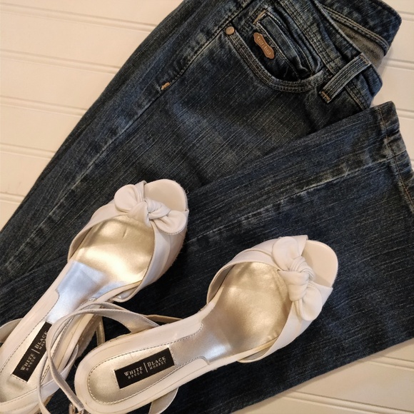 WHBM "Blanc" jeans - Picture 7 of 7